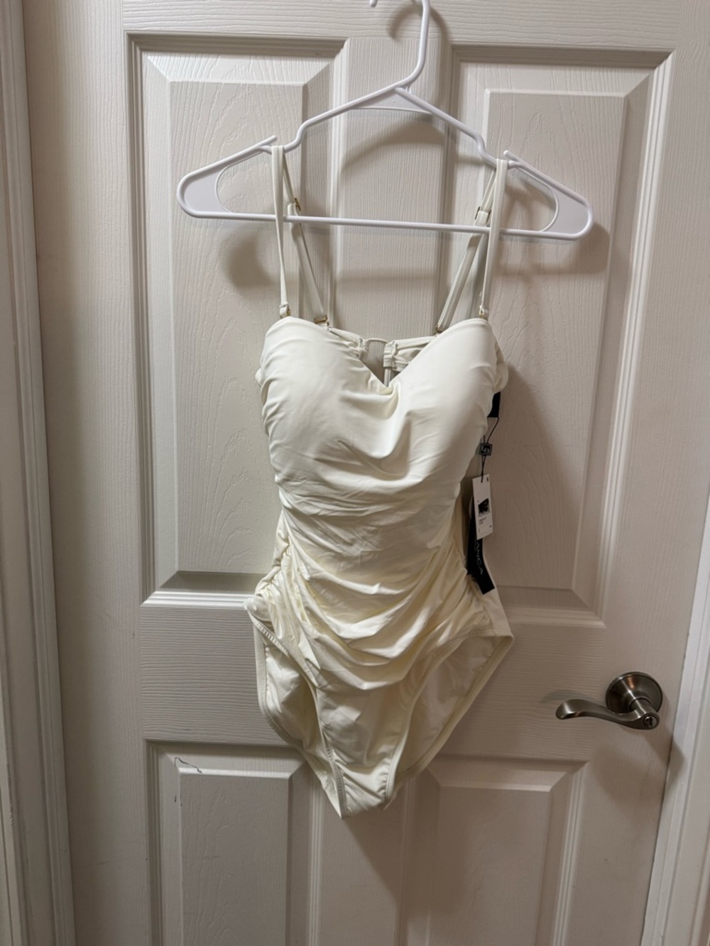 La Blanca Island Goddess Shirred Bandeau One Piece - Ivory size 12 - Picture 5 of 15